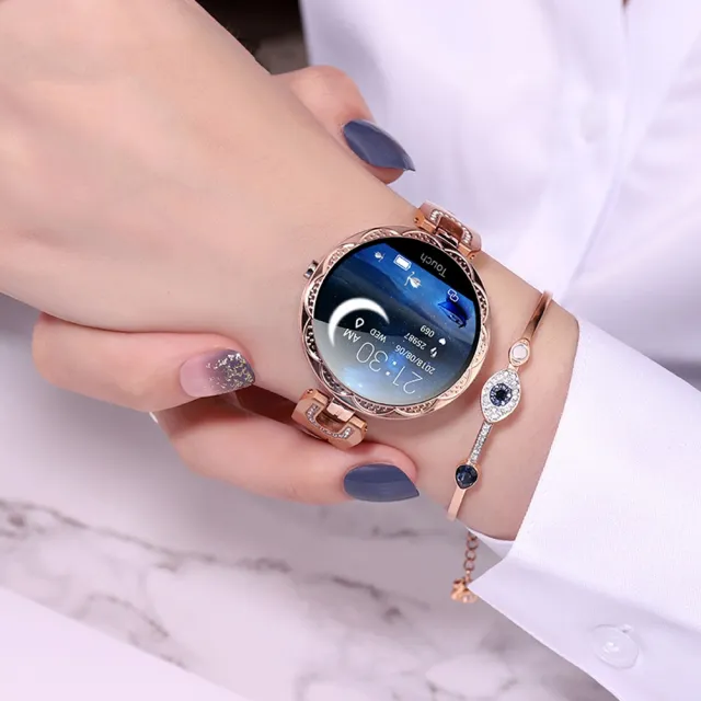wearable electronics USA smart fitness watch 2025 wearable activity trackers Fashion Women Smart Watch wearable tech street style